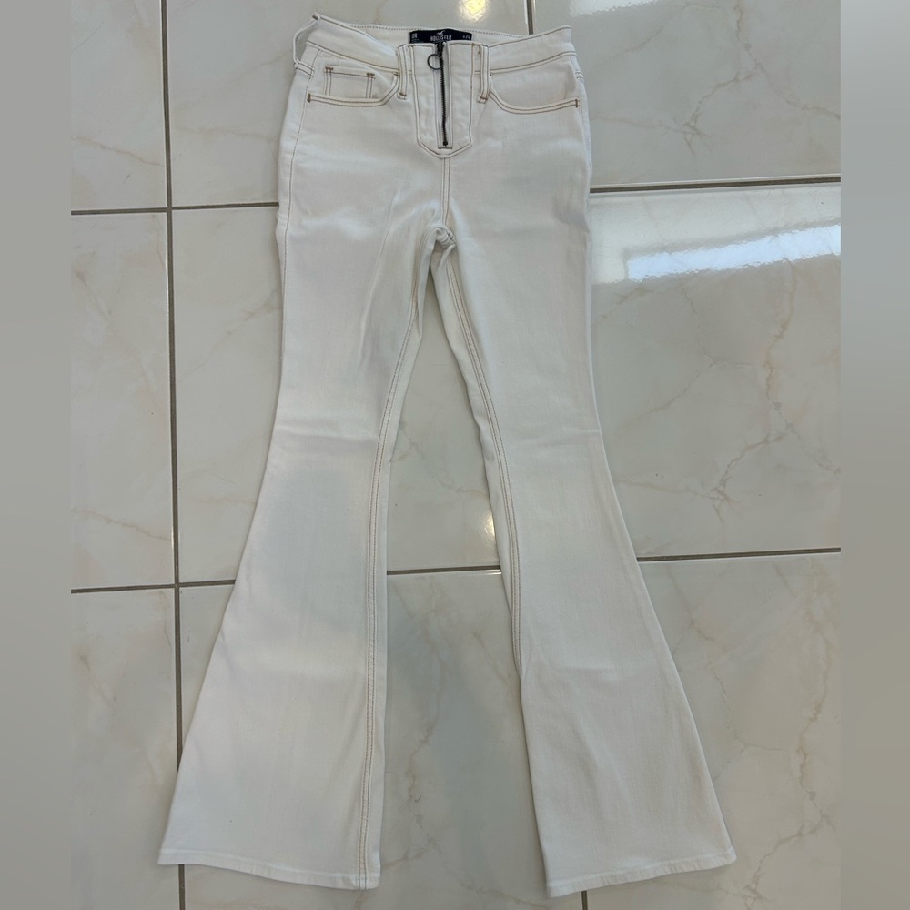 Hollister Women's Cream Flare Jeans